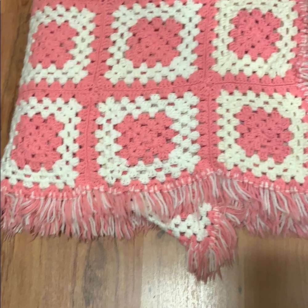 Hand Crafted Bedspread - Picture 3 of 4
